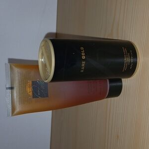 Rare Gold shower gel